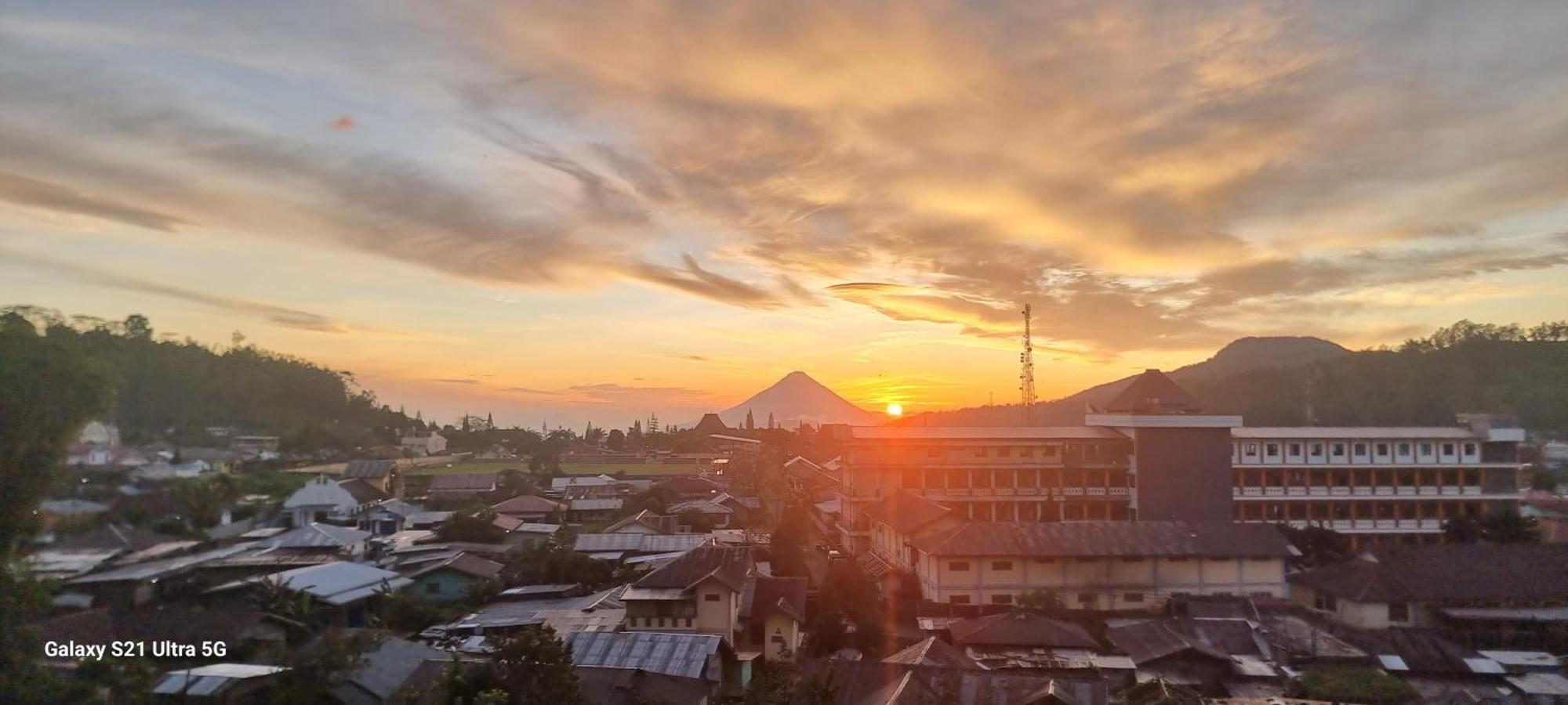 Bajawa-Roo Hotel Екстериор снимка