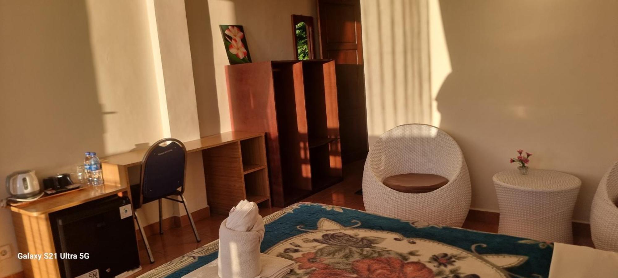 Bajawa-Roo Hotel Екстериор снимка